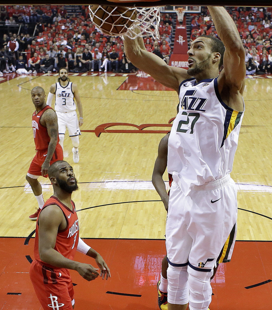 江苏队碾压篮网，戈贝尔扛起全队