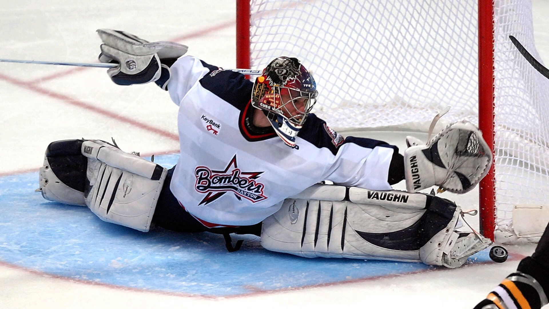 穿越十九年的铁血回响，当2024西决舞台响起2004活塞战歌